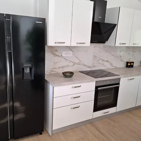 Karbuni Royal By Guide