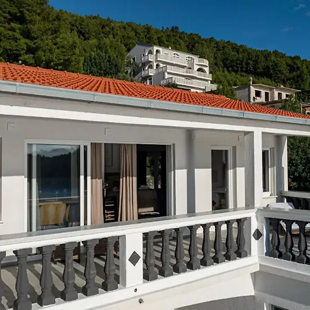 Karbuni Royal By Guide Apartamento *