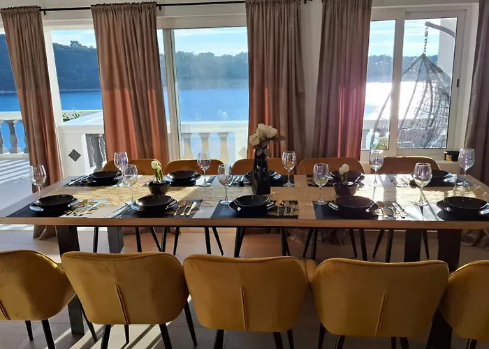 Karbuni Royal By Guide Appartement Blato (Korcula)
