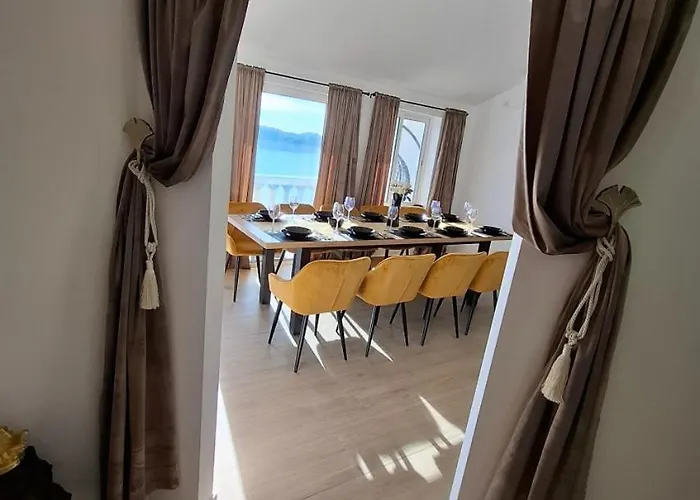 Karbuni Royal By Guide * Blato (Korcula)